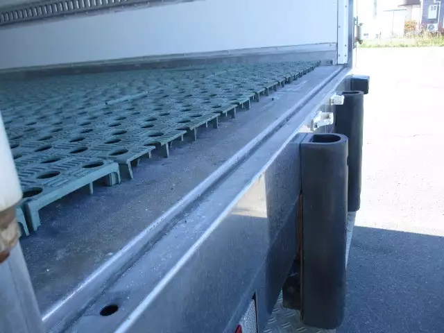 平成28年03月中古小型冷凍バン・ウィング三菱ふそうキャンターの画像30