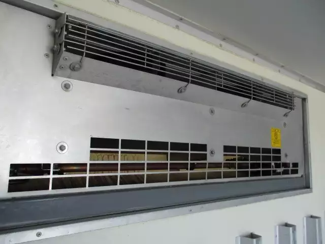 平成28年03月中古小型冷凍バン・ウィング三菱ふそうキャンターの画像35