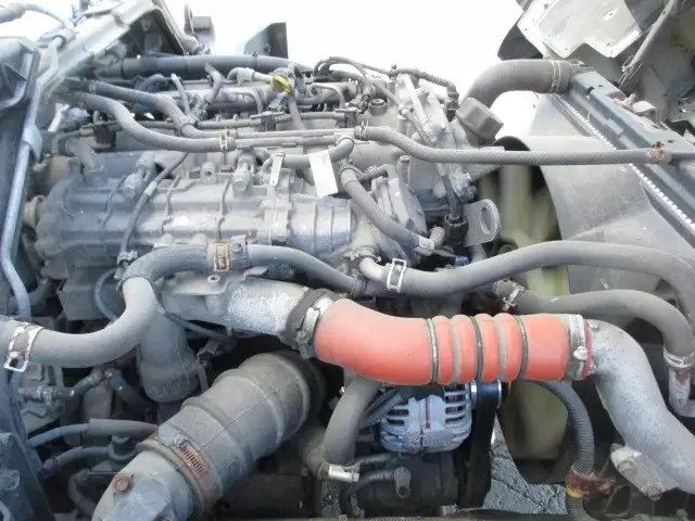 平成28年03月中古小型冷凍バン・ウィング三菱ふそうキャンターの画像40