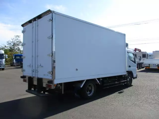 平成28年03月中古小型冷凍バン・ウィング三菱ふそうキャンターの画像5