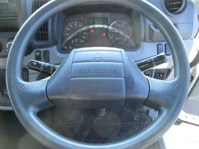 平成28年03月中古小型冷凍バン・ウィング三菱ふそうキャンターの画像49