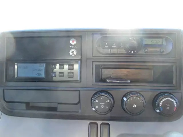 平成28年03月中古小型冷凍バン・ウィング三菱ふそうキャンターの画像54