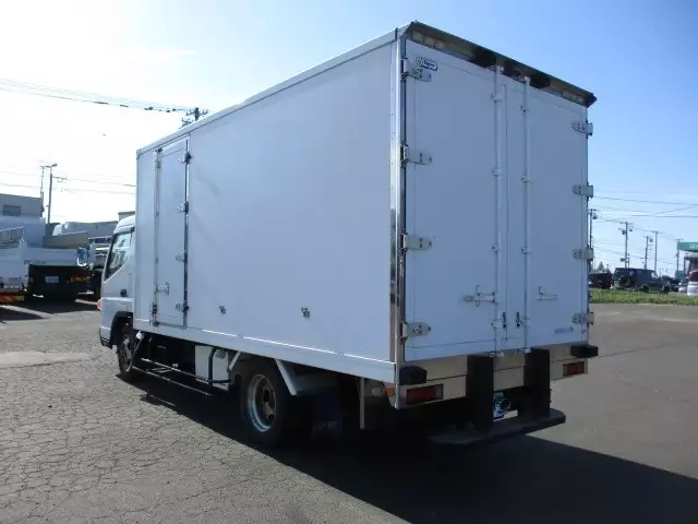 平成28年03月中古小型冷凍バン・ウィング三菱ふそうキャンターの画像7