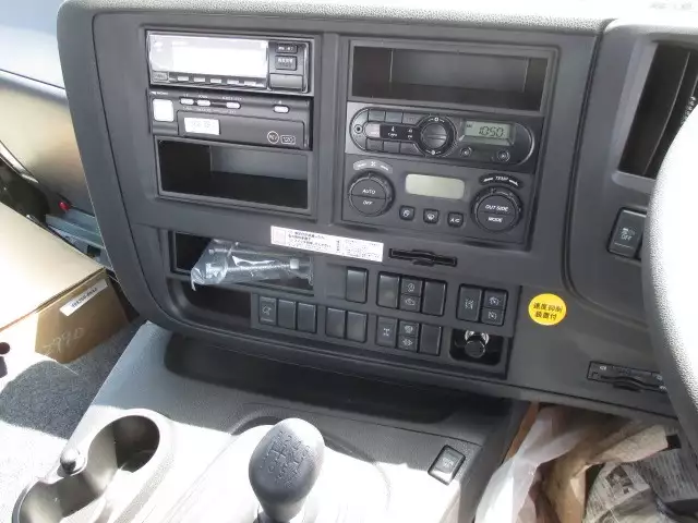 平成29年10月中古大型トラクタヘッドいすゞギガの画像14