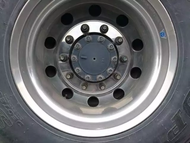 平成28年10月中古小型トラクタヘッド日産UDUDトラックスの画像13