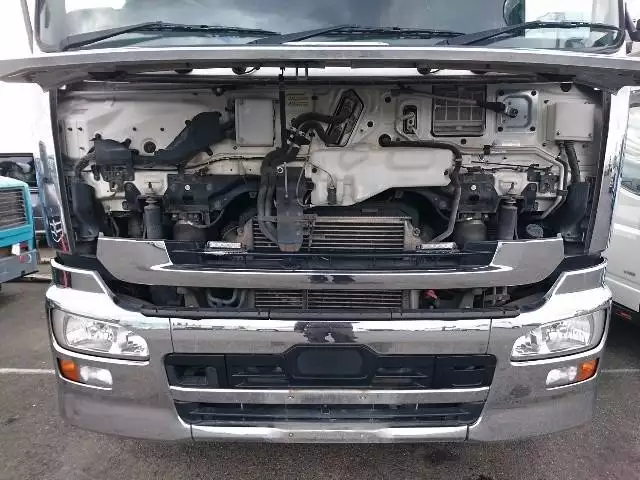 平成28年10月中古小型トラクタヘッド日産UDUDトラックスの画像24