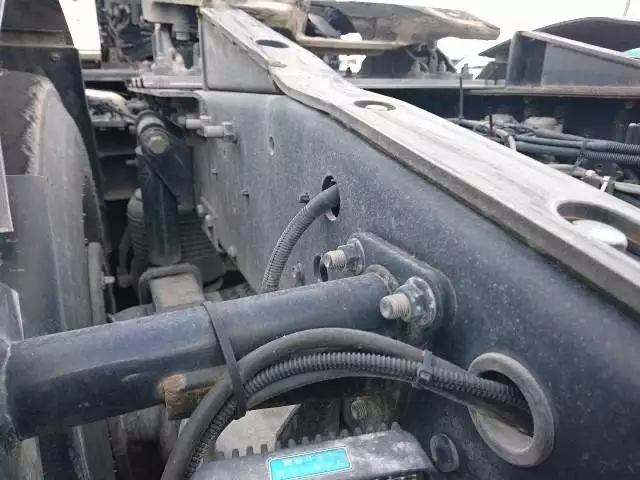 平成28年10月中古小型トラクタヘッド日産UDUDトラックスの画像26