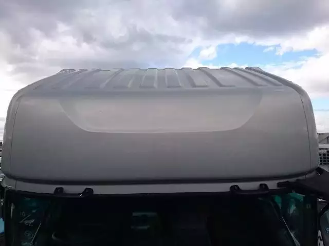 平成28年10月中古小型トラクタヘッド日産UDUDトラックスの画像6