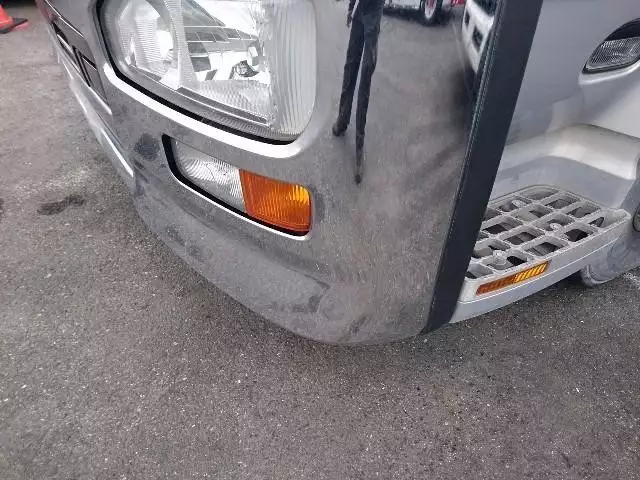 平成28年10月中古小型トラクタヘッド日産UDUDトラックスの画像10