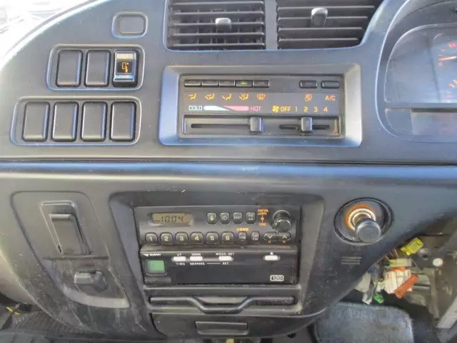 平成15年09月中古中型アルミバン・ウィングいすゞフォワードの画像22