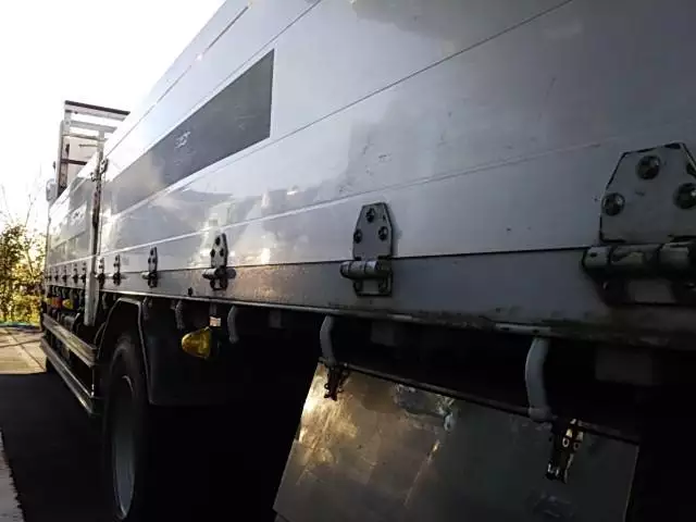 平成24年03月中古大型日産UDUDトラックスの画像17