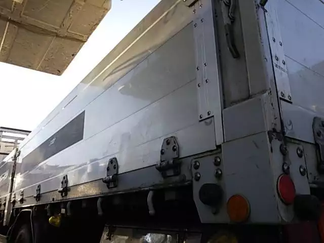 平成24年03月中古大型日産UDUDトラックスの画像18