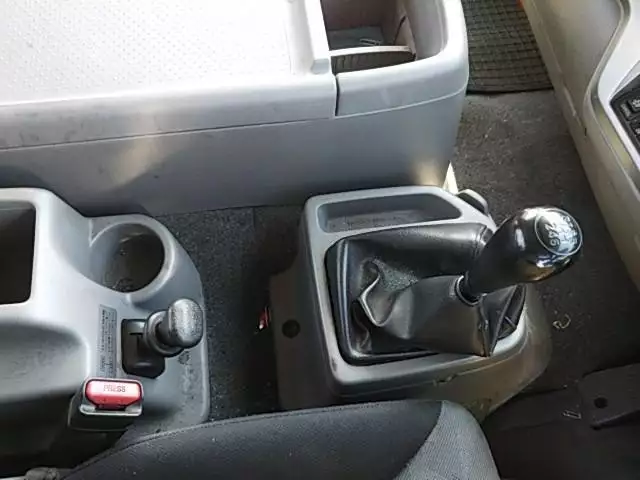 平成24年03月中古大型日産UDUDトラックスの画像34