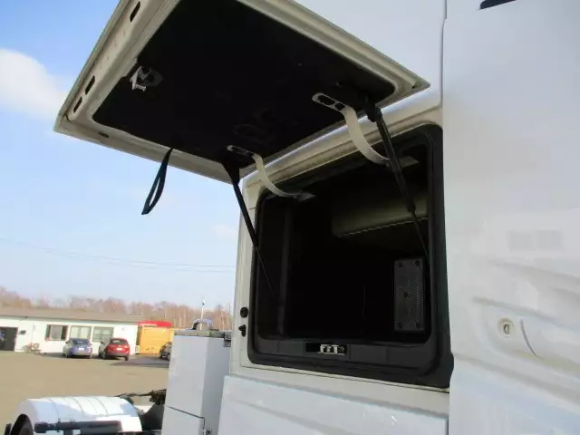 平成30年03月中古大型トラクタヘッドボルボボルボの画像33