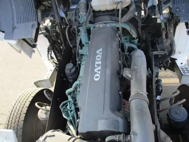 平成30年03月中古大型トラクタヘッドボルボボルボの画像41