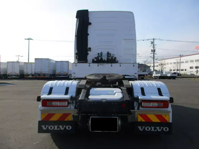 平成30年03月中古大型トラクタヘッドボルボボルボの画像6