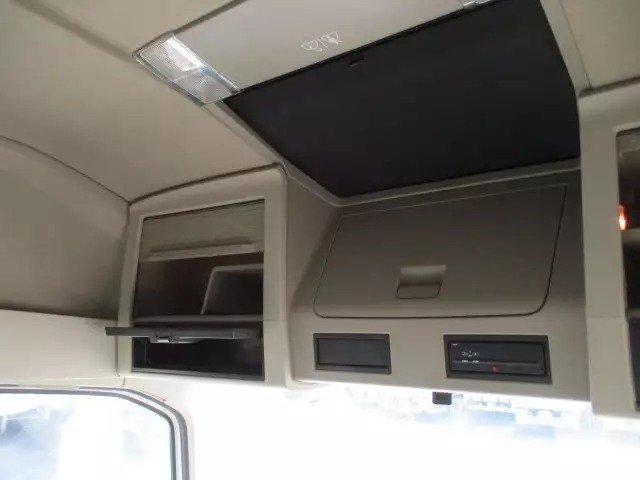 平成30年03月中古大型トラクタヘッドボルボボルボの画像60