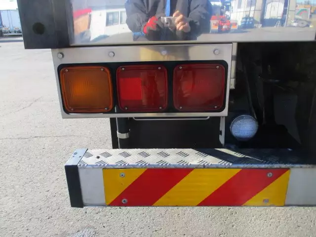 平成28年05月中古大型冷凍バン・ウィング三菱ふそうスーパーグレートの画像18