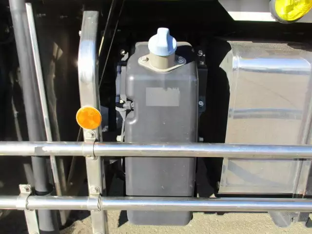 平成28年05月中古大型冷凍バン・ウィング三菱ふそうスーパーグレートの画像10