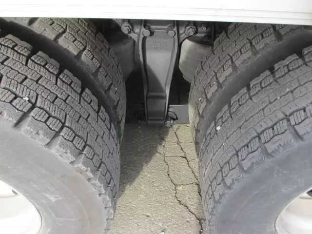 平成28年05月中古大型冷凍バン・ウィングいすゞギガの画像13