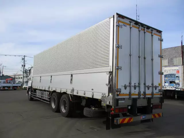 平成28年05月中古大型冷凍バン・ウィングいすゞギガの画像7