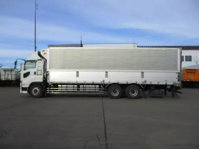 平成28年05月中古大型冷凍バン・ウィングいすゞギガの画像8