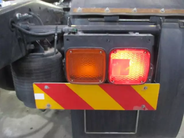 平成27年07月中古大型トラクタヘッド日産UDクオンの画像14