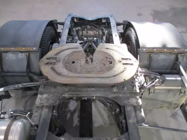 平成27年07月中古大型トラクタヘッド日産UDクオンの画像22