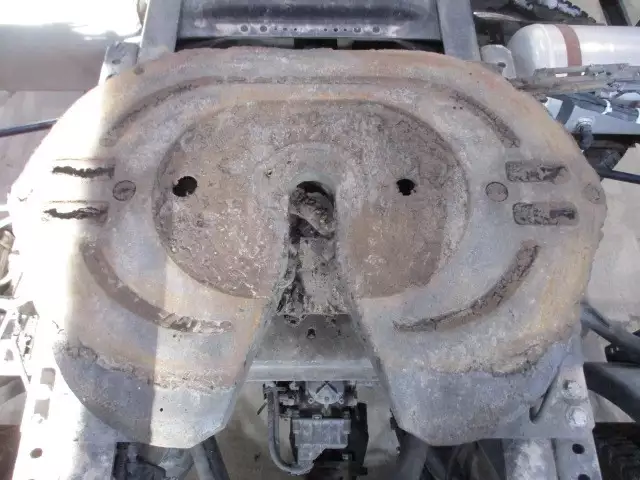 平成27年07月中古大型トラクタヘッド日産UDクオンの画像24