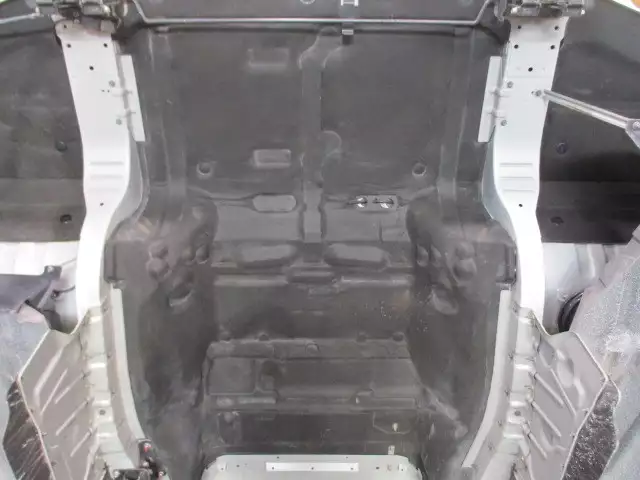 平成27年07月中古大型トラクタヘッド日産UDクオンの画像35