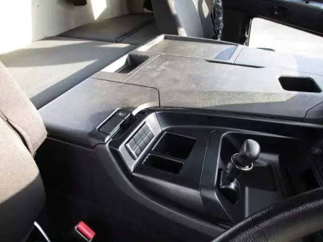 令和01年/平成31年05月中古大型トラクタヘッド三菱ふそうスーパーグレートの画像18