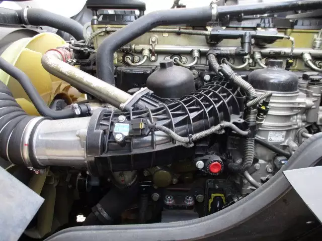 令和01年/平成31年05月中古大型トラクタヘッド三菱ふそうスーパーグレートの画像22