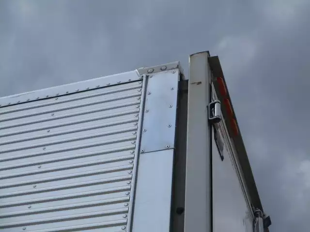 平成26年10月中古大型アルミバン・ウィング三菱ふそうスーパーグレートの画像21