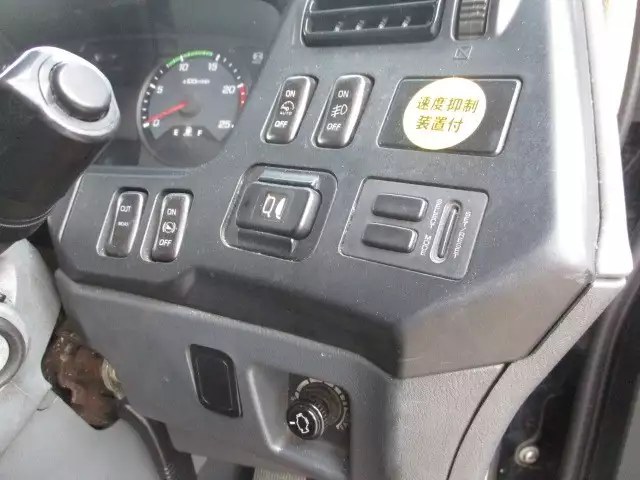 平成26年10月中古大型アルミバン・ウィング三菱ふそうスーパーグレートの画像47