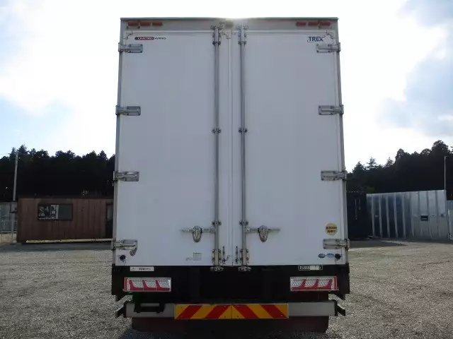 平成26年10月中古大型アルミバン・ウィング三菱ふそうスーパーグレートの画像6