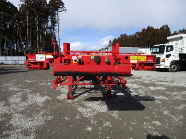 ナンバー付 40/42FT兼用3軸シャシ リフトアクスル(後軸残し) 第五輪10,680㎏以上の画像2