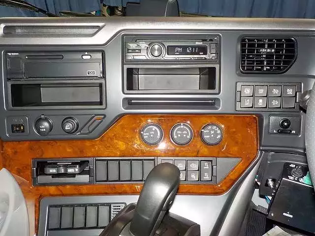 令和03年06月中古大型日産UDUDトラックスの画像44