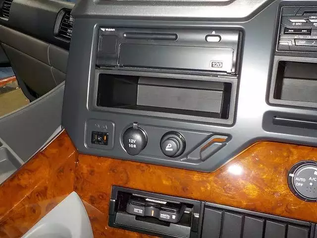 令和03年06月中古大型日産UDUDトラックスの画像46