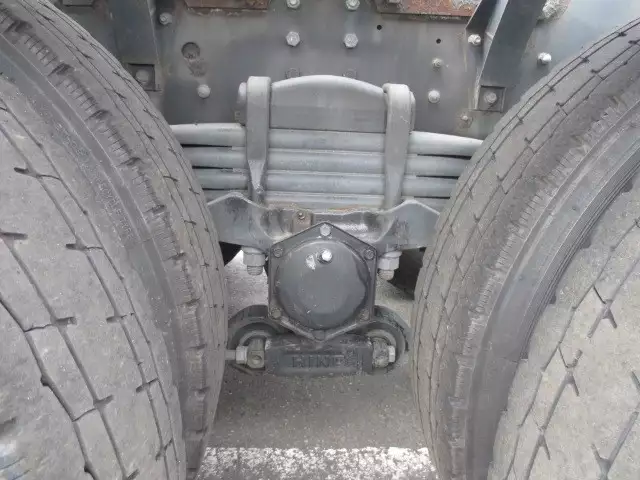 平成18年09月中古小型トラクタヘッド日野プロフィアの画像12