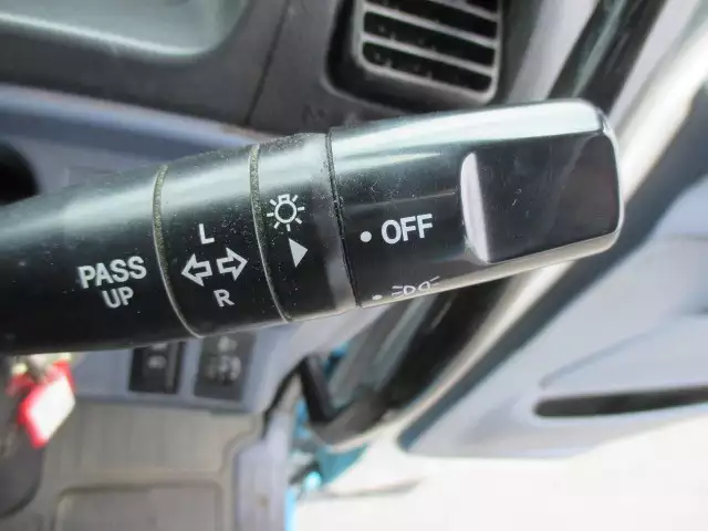 平成18年09月中古小型トラクタヘッド日野プロフィアの画像29