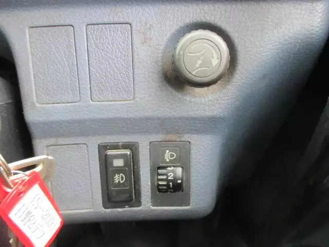 平成18年09月中古小型トラクタヘッド日野プロフィアの画像31