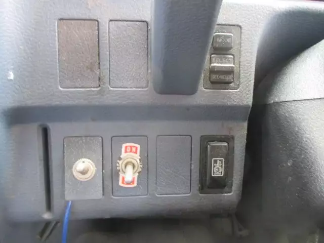 平成18年09月中古小型トラクタヘッド日野プロフィアの画像32