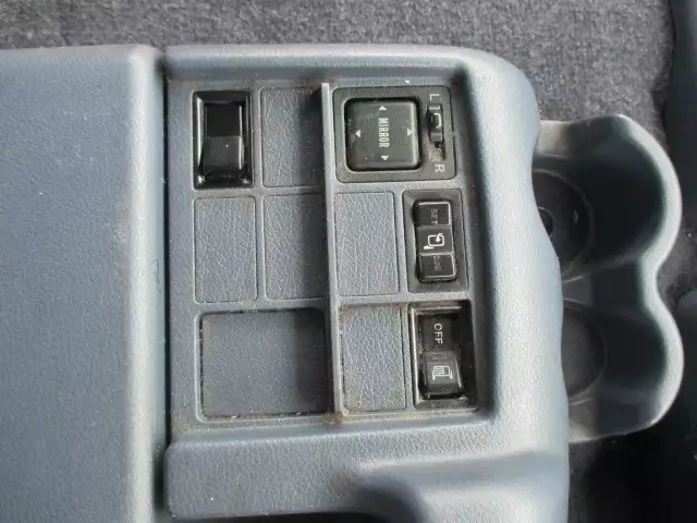 平成18年09月中古小型トラクタヘッド日野プロフィアの画像34