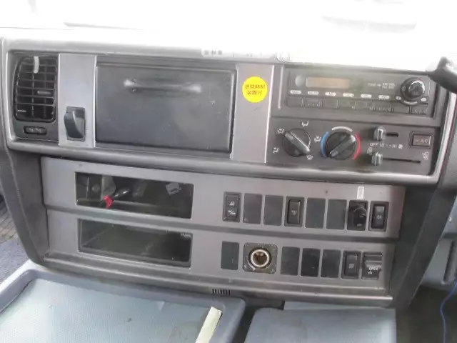 平成18年09月中古小型トラクタヘッド日野プロフィアの画像36