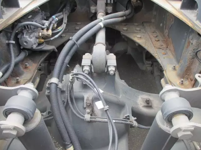 平成18年09月中古小型トラクタヘッド日野プロフィアの画像10