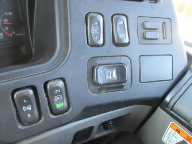 平成29年03月中古大型アルミバン・ウィング三菱ふそうスーパーグレートの画像46