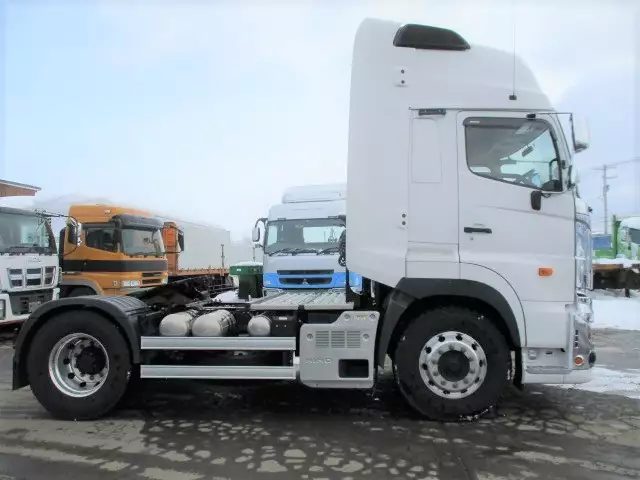 令和03年04月中古大型トラクタヘッド日野日野の画像4