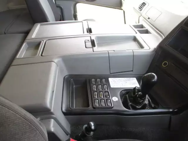 平成29年05月中古大型アルミバン・ウィング三菱ふそうスーパーグレートの画像6