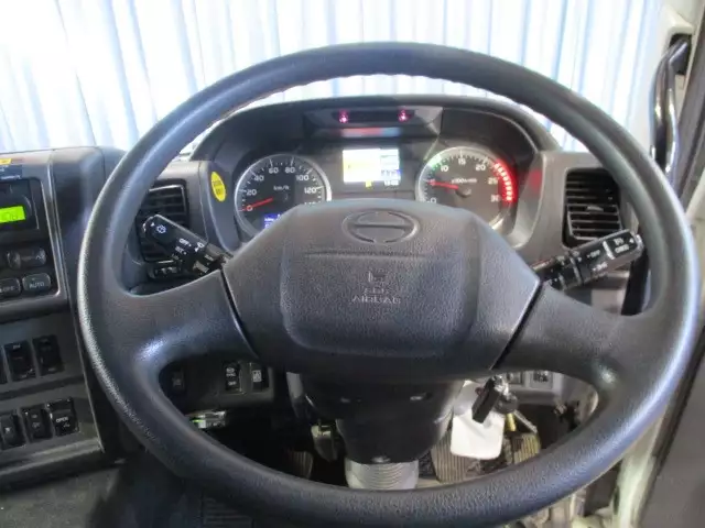 平成26年12月中古大型日野日野の画像30