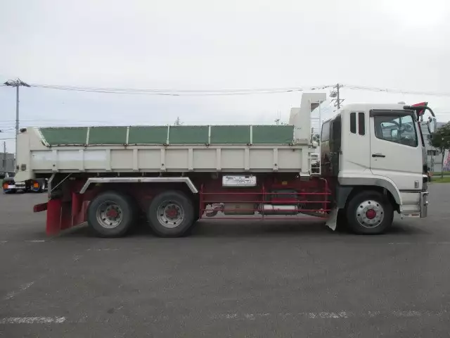 平成21年04月中古大型ダンプ三菱ふそう三菱の画像4
